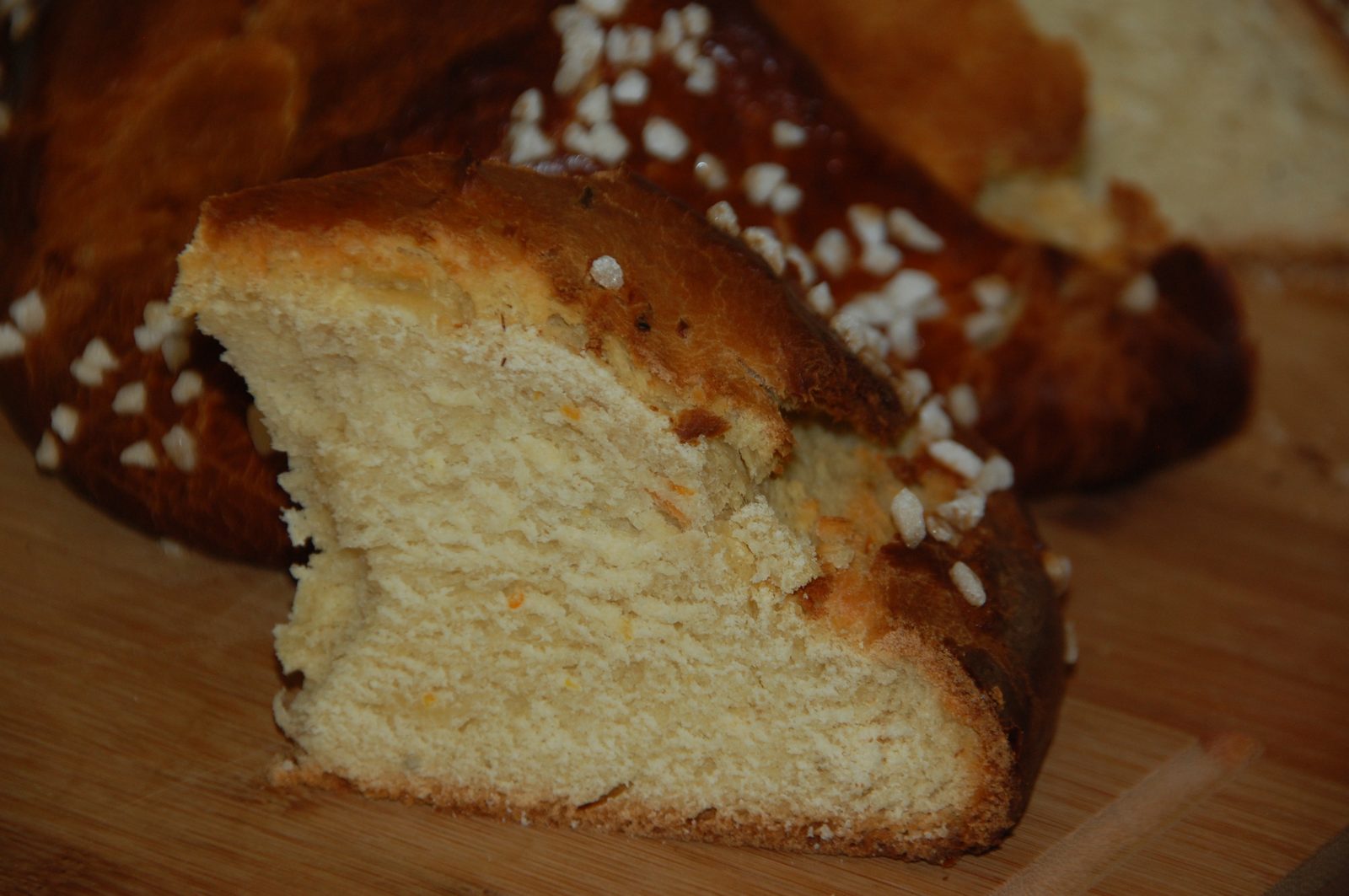 Brioche mouna