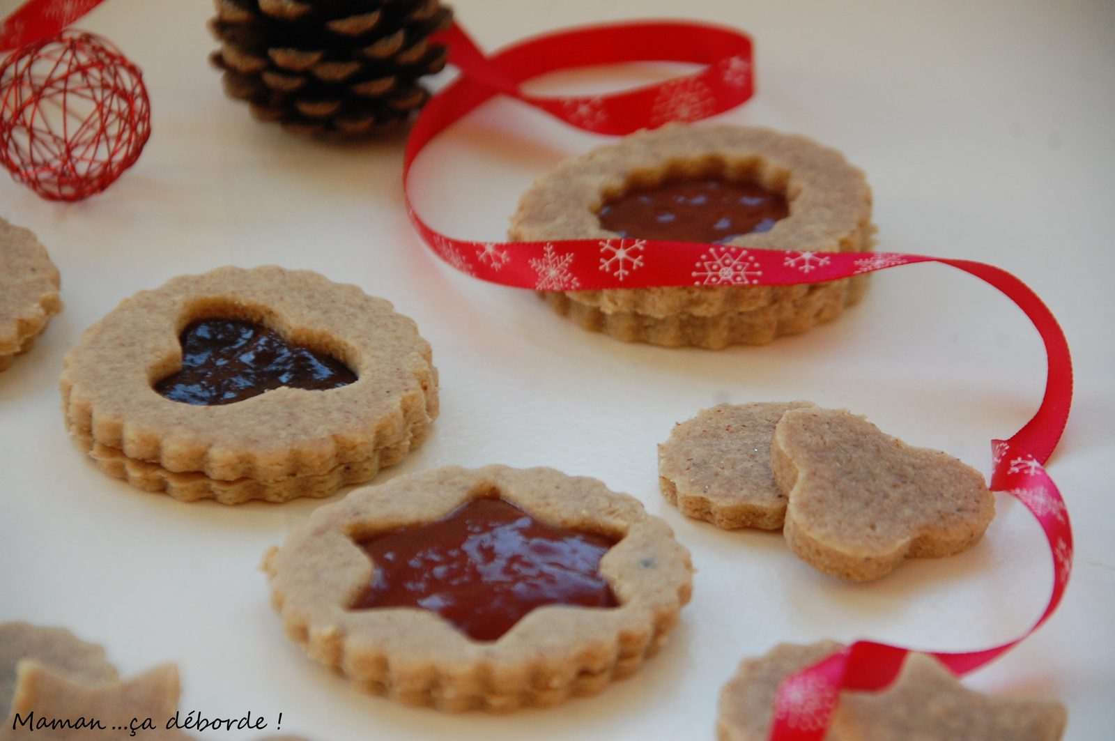 Biscuits noisette et confiture (sans gluten)