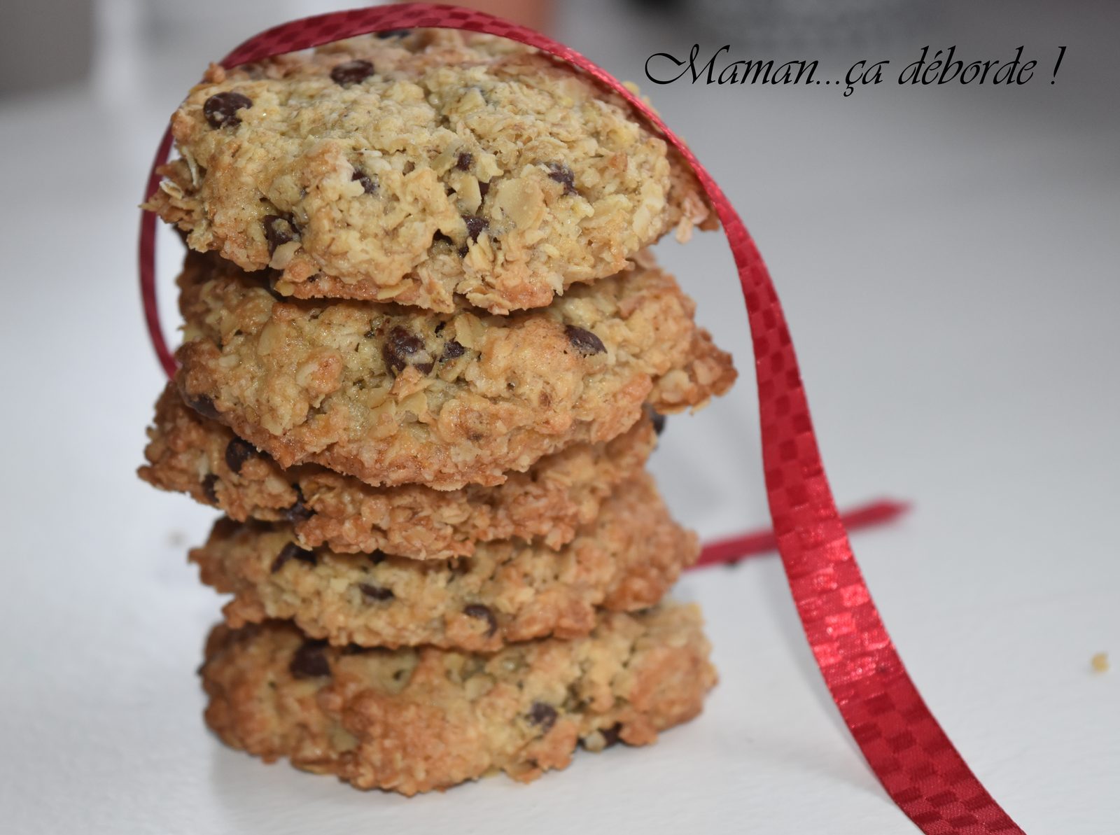 Avec cette recette, je participe au jeu Recettes autour d’un ingrédient, un petit jeu lancé par les deux blogueuses Samar du blog Mes inspirations culinaires,et Soulef du blog Amour de cuisine . Ce mois-ci c'est Soulef qui reprend les rênes du jeu. Elle a choisi comme ingrédient : les raisins secs pour être la vedette de ce mois.
